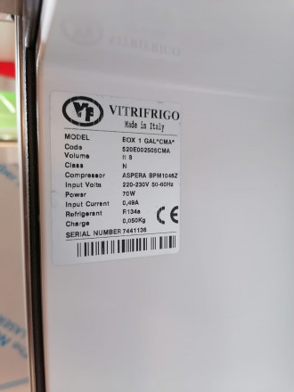 Шкаф холодильный для молока Vitrifrigo BOX 1 GAL*CMA*